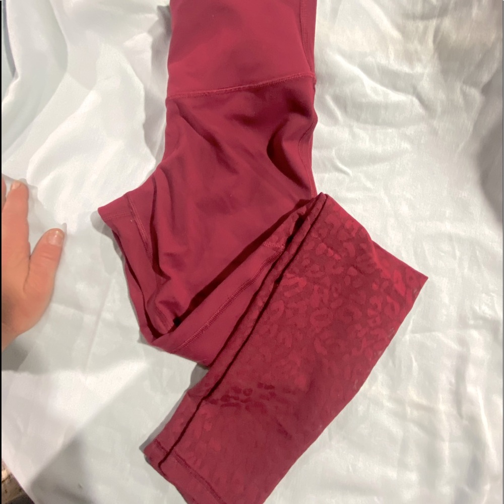VS Sport- maroon leggings with sheer cheetah at bottom size xs